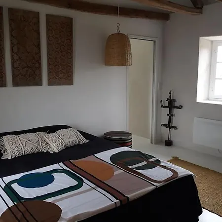 Perigord Noir Charming Pura Vida * سارلا لا كانيدا